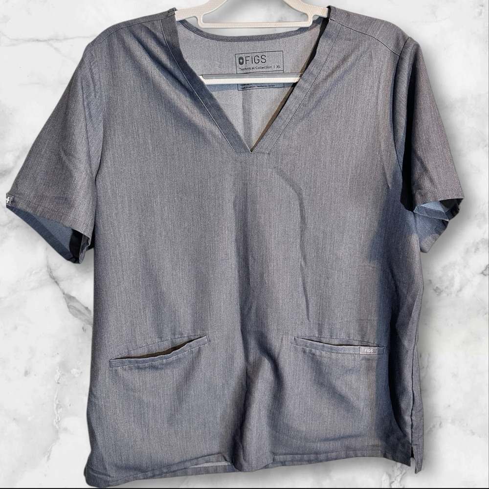 Figs Scrub Top Women's XL Gray V-Neck 2 Pocket Technical FW1000‎